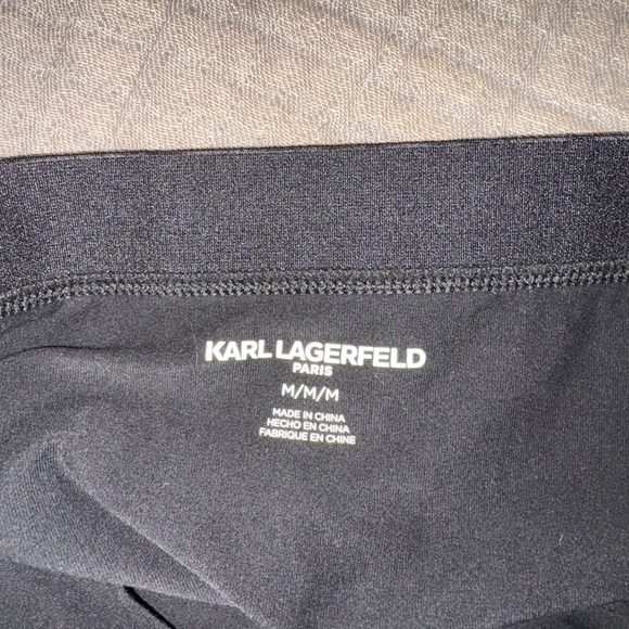 KARL LAGERFELD
90s Skirt size M stretch - Picture 3 of 3